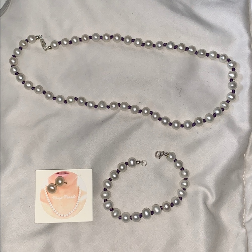 Pomp pearls necklace and bracelet ONLY